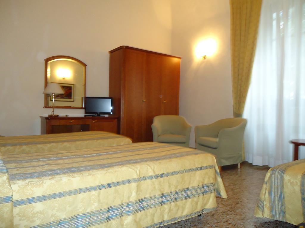 Albergo Roma Casciana Terme Rom bilde